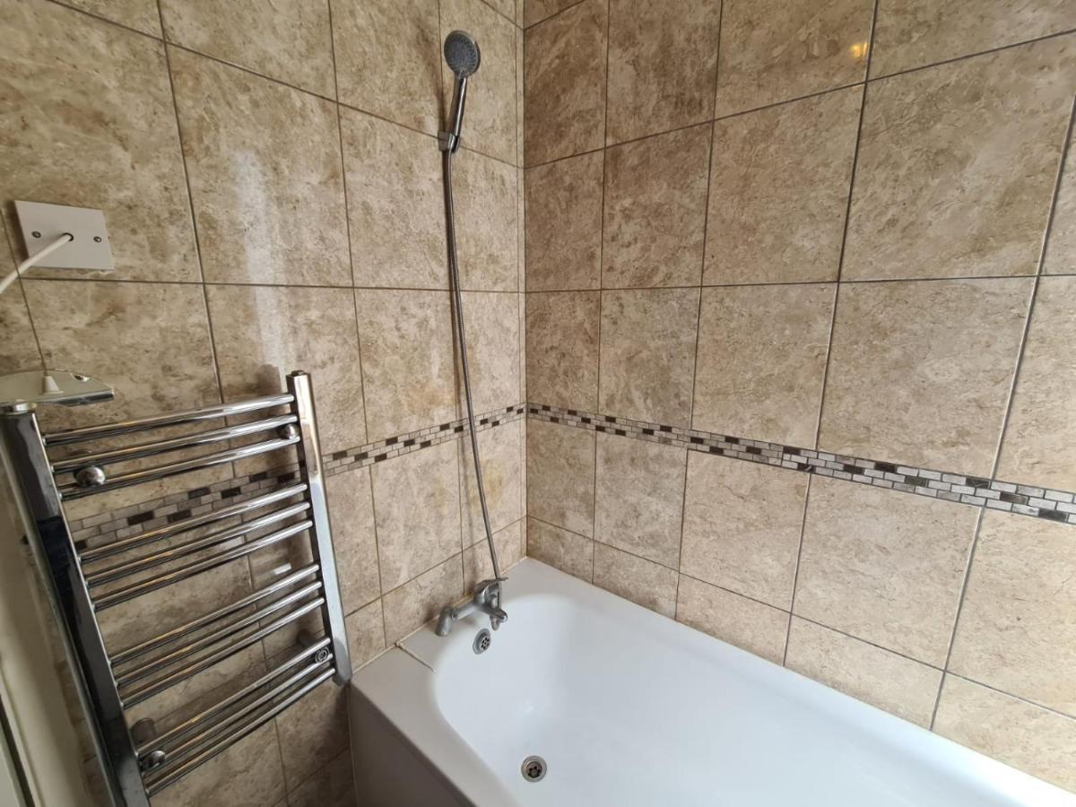 "Bright & Spacious" 3 Bedroom Flat By Kings Cross, St Pancras Station!!!!64 Лондон Екстер'єр фото
