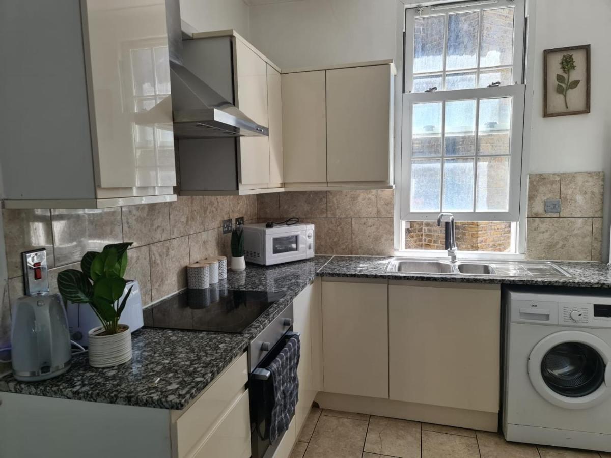 "Bright & Spacious" 3 Bedroom Flat By Kings Cross, St Pancras Station!!!!64 Лондон Екстер'єр фото