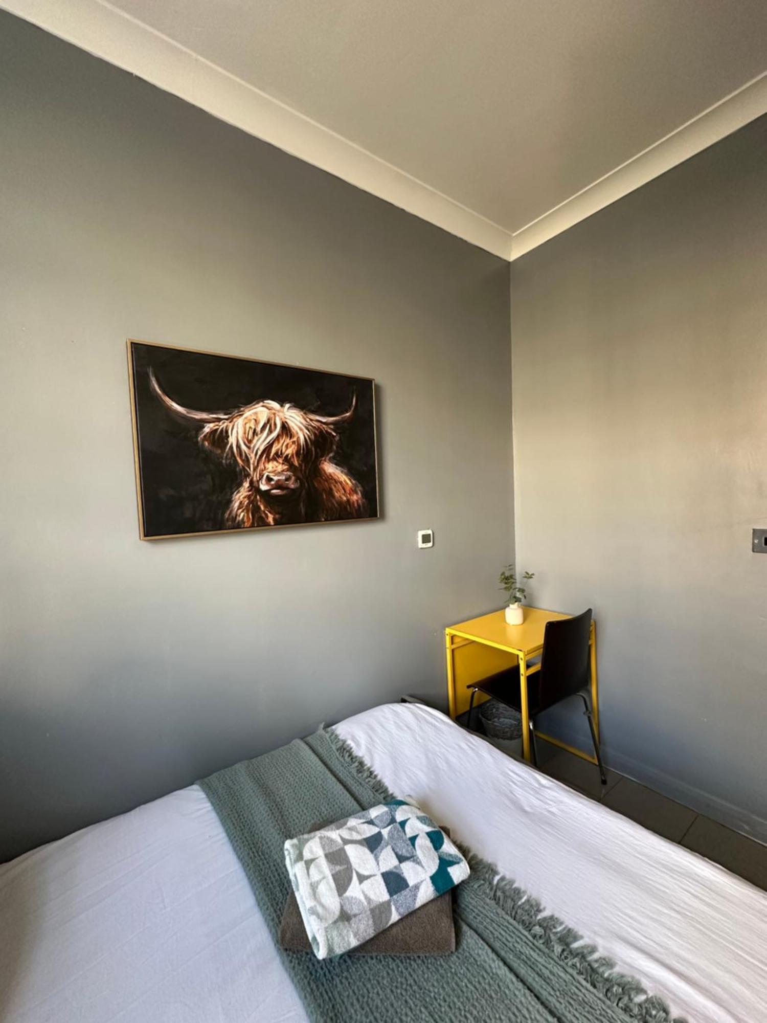 "Bright & Spacious" 3 Bedroom Flat By Kings Cross, St Pancras Station!!!!64 Лондон Екстер'єр фото