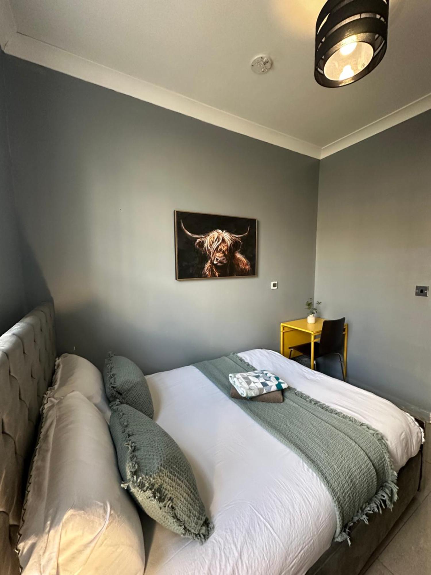 "Bright & Spacious" 3 Bedroom Flat By Kings Cross, St Pancras Station!!!!64 Лондон Екстер'єр фото