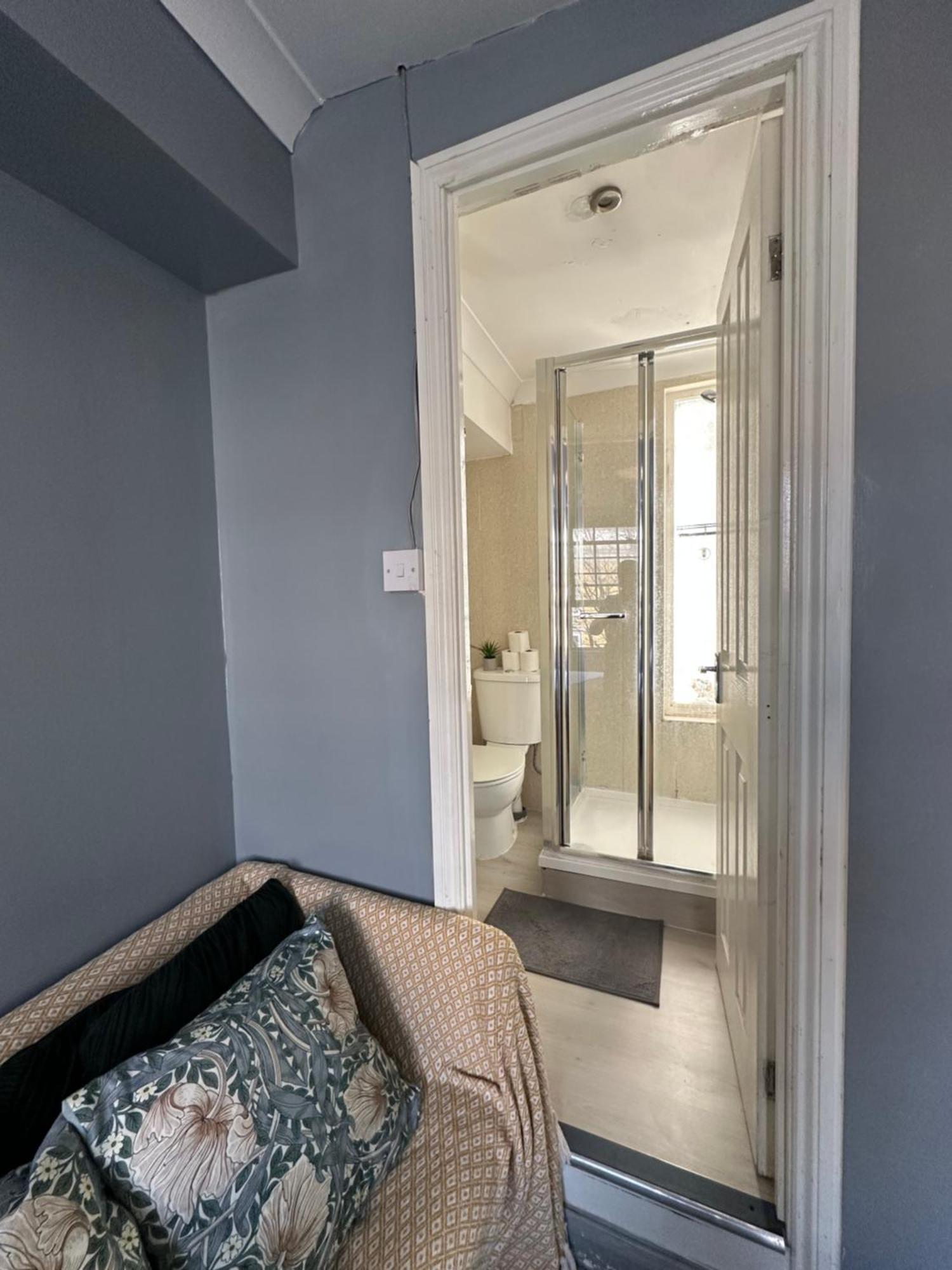"Bright & Spacious" 3 Bedroom Flat By Kings Cross, St Pancras Station!!!!64 Лондон Екстер'єр фото