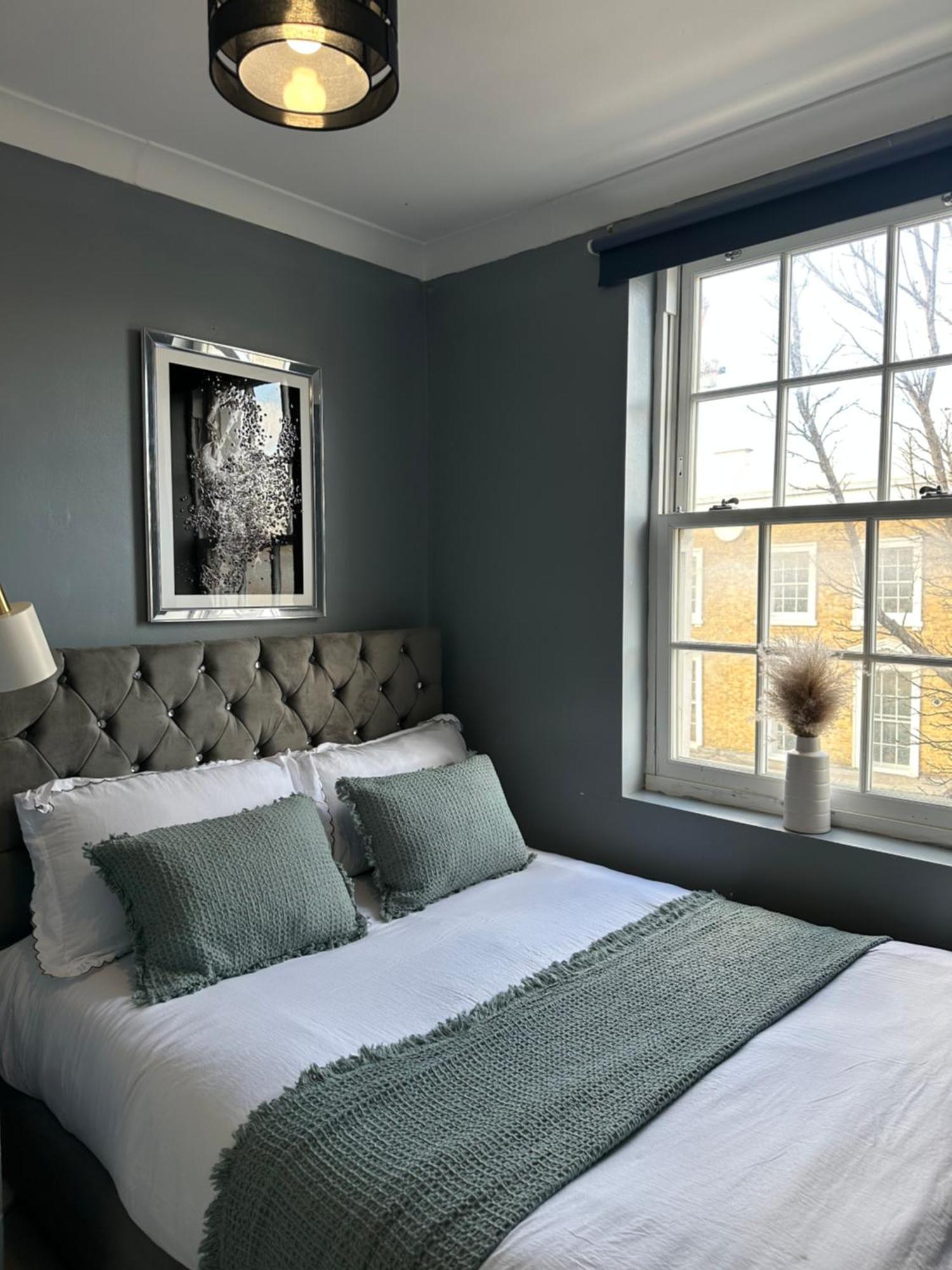 "Bright & Spacious" 3 Bedroom Flat By Kings Cross, St Pancras Station!!!!64 Лондон Екстер'єр фото