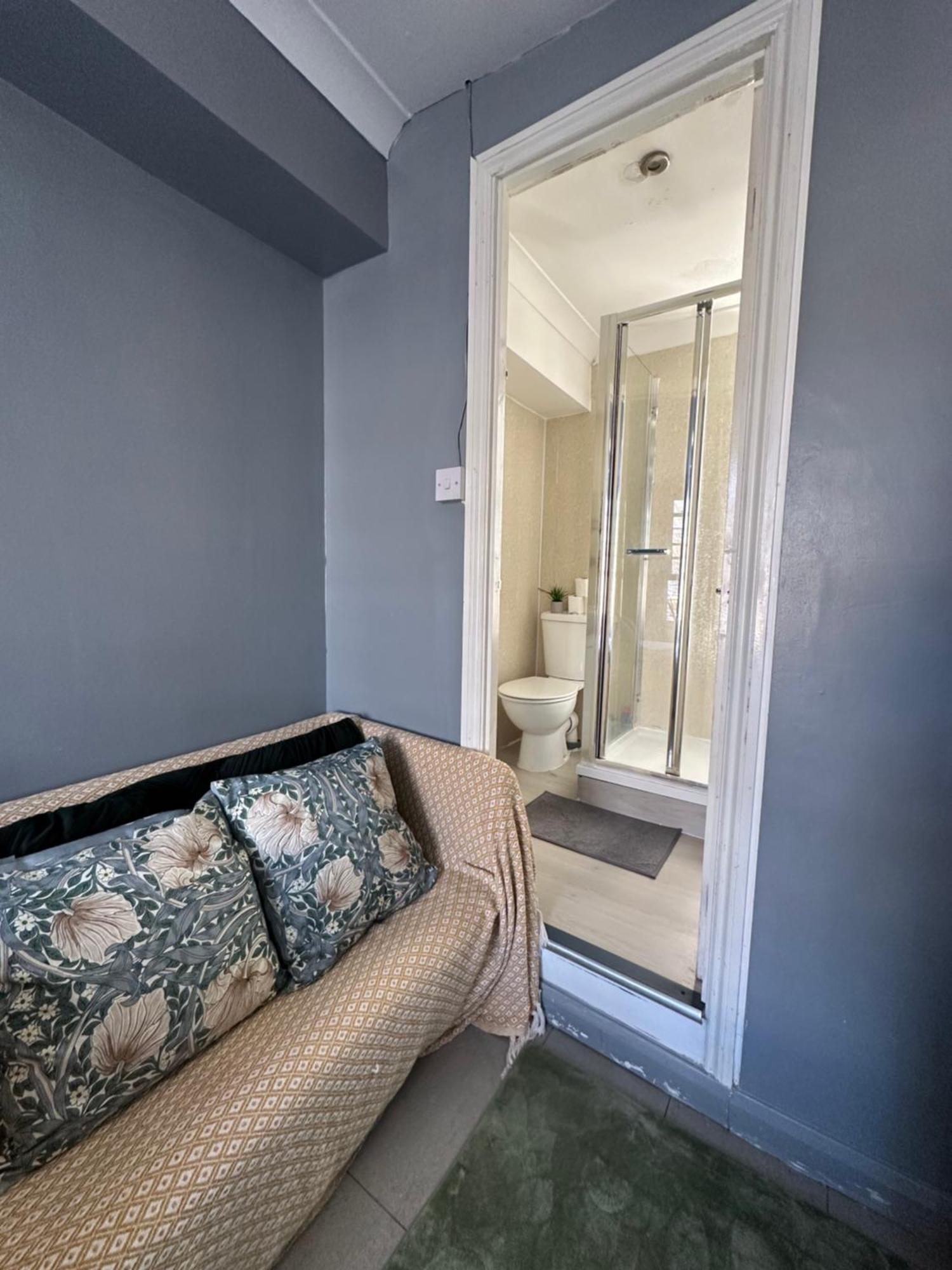 "Bright & Spacious" 3 Bedroom Flat By Kings Cross, St Pancras Station!!!!64 Лондон Екстер'єр фото